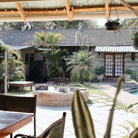 A Traveller's Palm Hotell Phalaborwa Exteriör bild